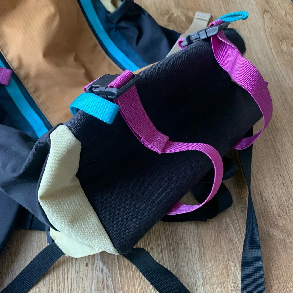 Topo Designs Mountain Pack Backpack 16L - Picture 8 of 9